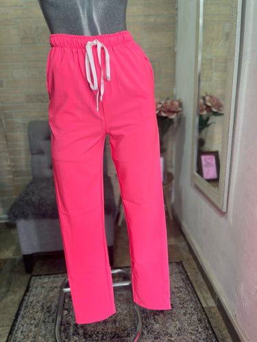 Modelo Nelida, filipina estampada y pantalon liso, tallas XS a 5XL