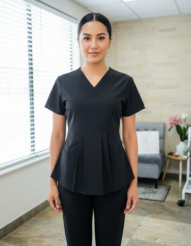 Scrub Quirúrgico de Maternidad  Modelo Dulce espera. tallas XS a 5XL Negro